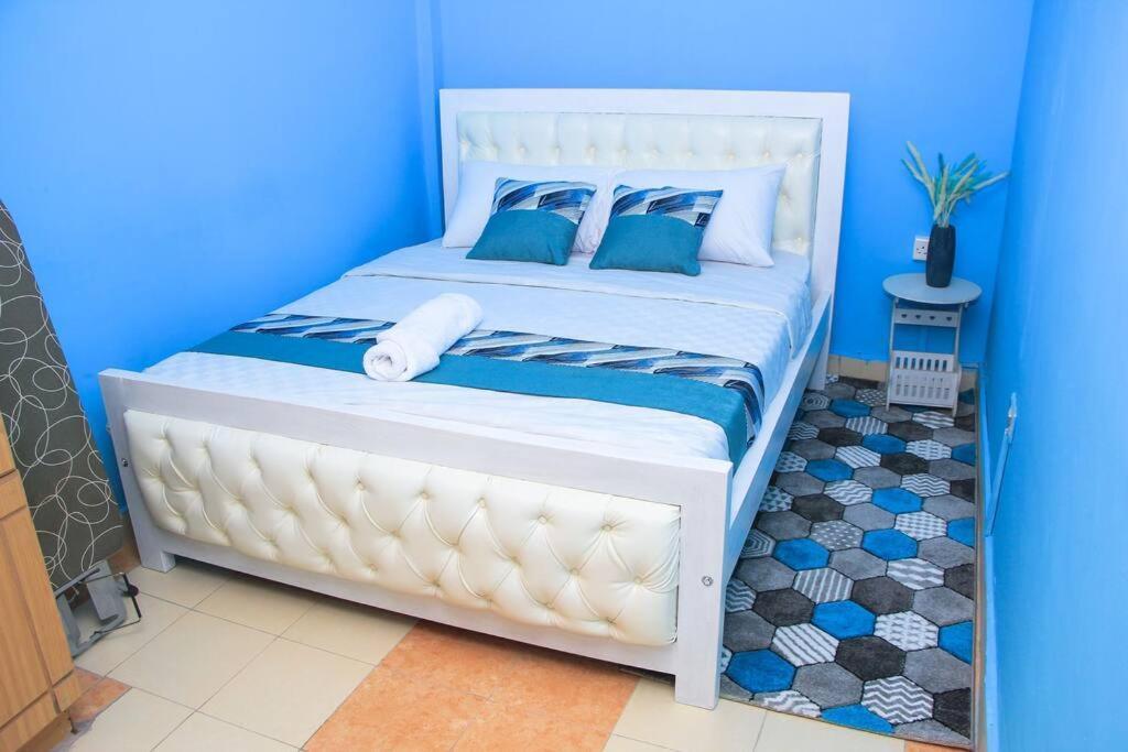 Cozy Homes 1 Bedroom House With Wi-Fi King Size Bed. Free Parking Naivasha Eksteriør billede